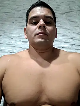 leandroc04 online show from March 2026 03:12:01 AM