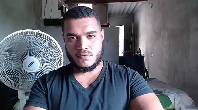 Snapshot of mcgregor_sexhot2020 chatting on March 2025 06:43:02 PM mcgregor sexhot2020 online show from March 2025 06:43:02 PM