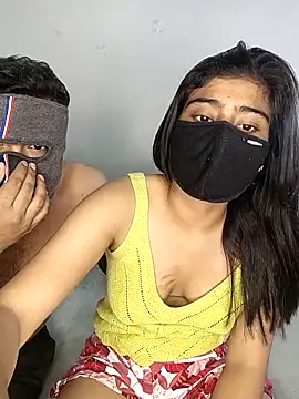 Snapshot of Love-N chatting on September 2025 04:56:01 PM Love-N online show from September 2025 04:56:01 PM