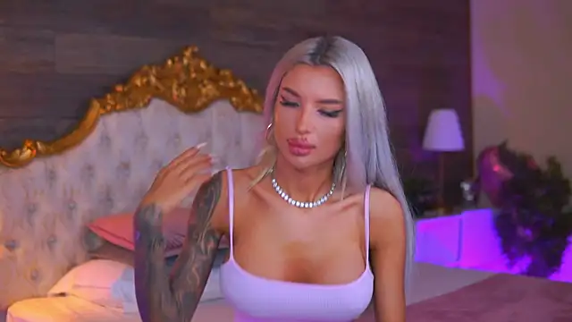 Juicy Jessye online show from May 2026 07:44:02 PM