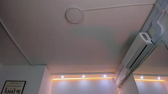 bonnieAn online show from February 2025 05:07:02 PM