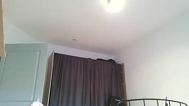 serena  vedette online show from February 2026 02:37:01 PM