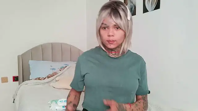 serena  vedette online show from June 2026 08:42:01 AM