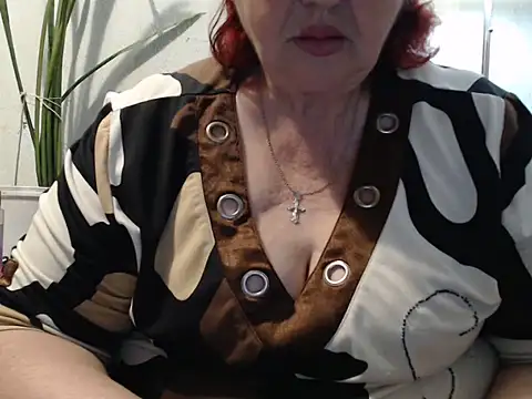 DeniseeRosea online show from June 2026 11:18:01 PM