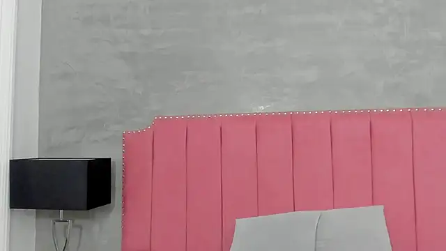 Alaia Colins online show from November 2025 05:06:02 AM