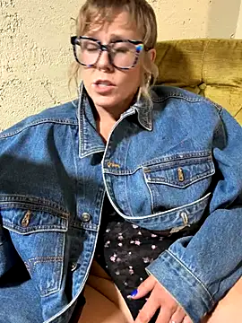 I am babydoll online show from November 2025 03:50:02 AM