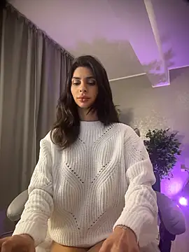 AmeliaMaris online show from December 2025 07:44:01 PM