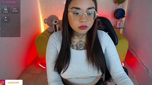 Snapshot of natyk_m chatting on January 2025 01:21:01 PM natyk m online show from January 2025 01:21:01 PM