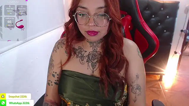 Snapshot of natyk_m chatting on September 2025 08:35:01 PM natyk m online show from September 2025 08:35:01 PM
