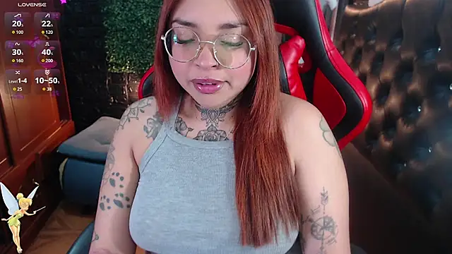 Snapshot of natyk_m chatting on October 2025 02:37:02 PM natyk m online show from October 2025 02:37:02 PM