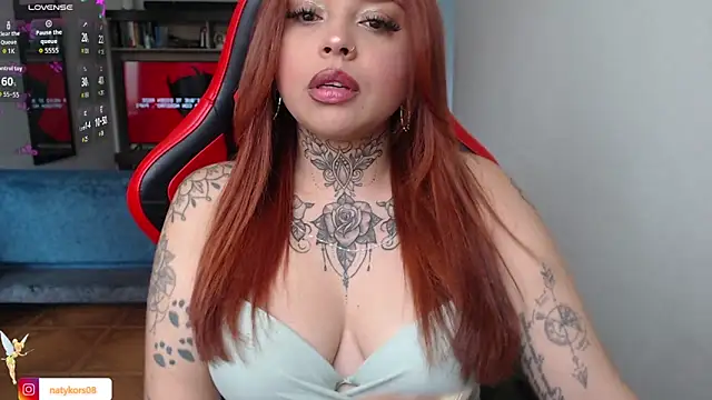 Snapshot of natyk_m chatting on October 2025 02:28:02 PM natyk m online show from October 2025 02:28:02 PM