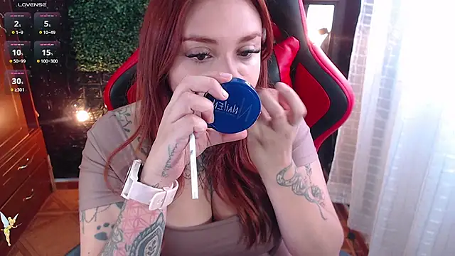 Snapshot of natyk_m chatting on November 2025 04:40:01 PM natyk m online show from November 2025 04:40:01 PM