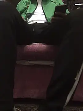 Snapshot of aebaleek2505 chatting on February 2025 01:32:01 PM aebaleek2505 online show from February 2025 01:32:01 PM