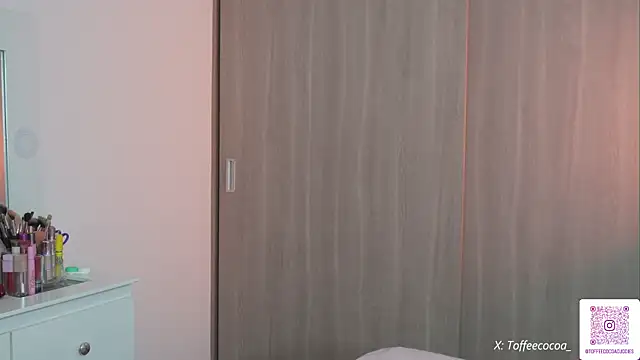 sophi lii online show from December 2025 01:01:02 AM