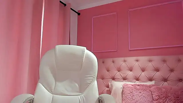 Snapshot of Alezzandro_ chatting on January 2025 02:02:02 PM Alezzandro online show from January 2025 02:02:02 PM