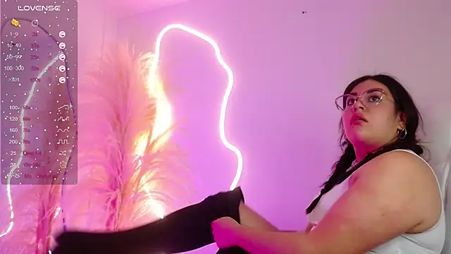 Sofi BBW online show from March 2025 12:32:02 PM