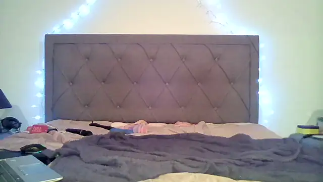 bunnyfox420 online show from January 2025 03:54:02 AM