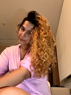 Snapshot of Riverdonttgo chatting on October 2025 10:32:01 PM Riverdonttgo online show from October 2025 10:32:01 PM