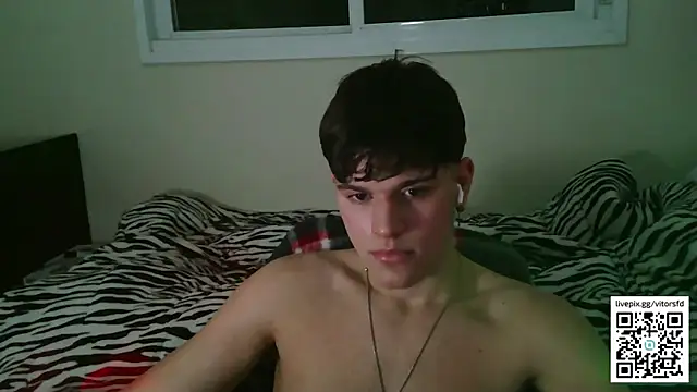 vitorsafado19 online show from September 2025 10:42:02 PM