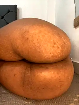 Snapshot of Charlotte_bronxxx chatting on September 2025 06:29:02 PM Charlotte bronxxx online show from September 2025 06:29:02 PM