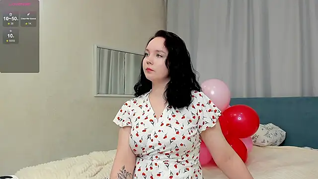 Snapshot of maya_suun chatting on February 2025 08:33:02 AM maya suun online show from February 2025 08:33:02 AM