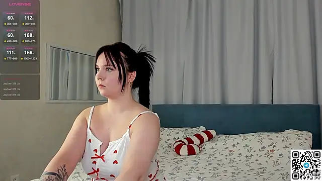 Snapshot of maya_suun chatting on February 2025 08:37:02 AM maya suun online show from February 2025 08:37:02 AM