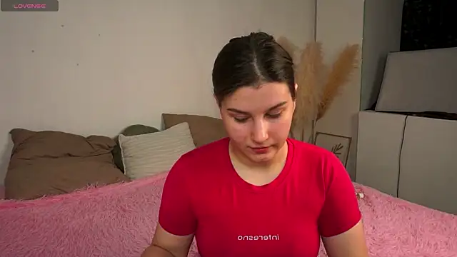 nawuwu online show from November 2025 04:00:01 AM