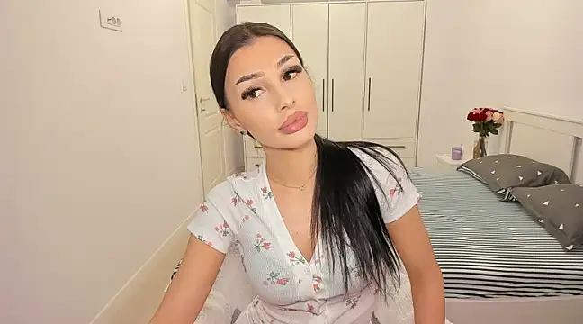 HelenShawn online show from February 2025 10:14:01 PM