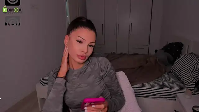 HelenShawn online show from September 2025 07:34:02 AM