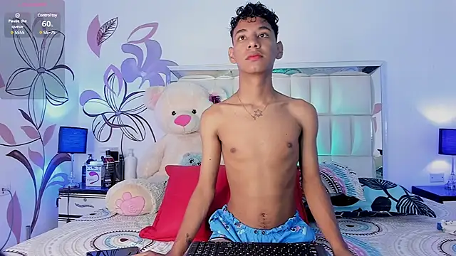 Snapshot of Amberr1 chatting on February 2025 12:17:02 PM Amberr1 online show from February 2025 12:17:02 PM