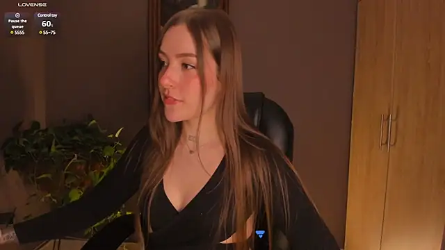 eilynxx online show from February 2025 11:47:01 PM