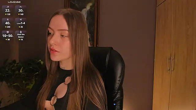 eilynxx online show from February 2025 11:12:01 PM