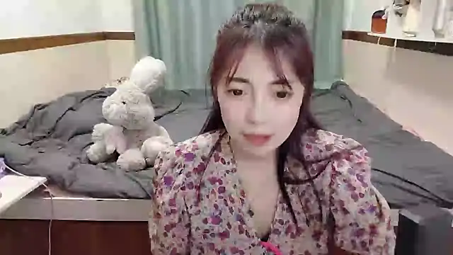 Snapshot of Song_99 chatting on February 2025 07:07:01 PM Song 99 online show from February 2025 07:07:01 PM