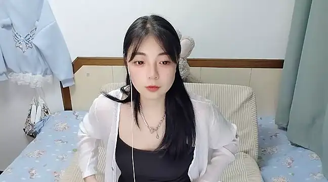 Snapshot of Song_99 chatting on March 2025 05:39:01 PM Song 99 online show from March 2025 05:39:01 PM