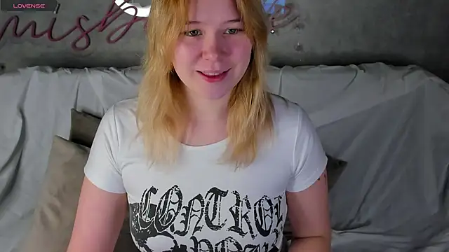 Snapshot of Amy_Kimberlly chatting on September 2025 12:01:02 AM Amy Kimberlly online show from September 2025 12:01:02 AM
