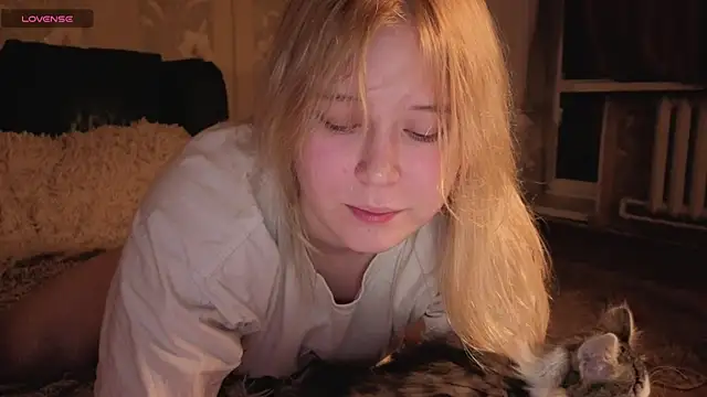Snapshot of Amy_Kimberlly chatting on October 2025 12:19:01 PM Amy Kimberlly online show from October 2025 12:19:01 PM