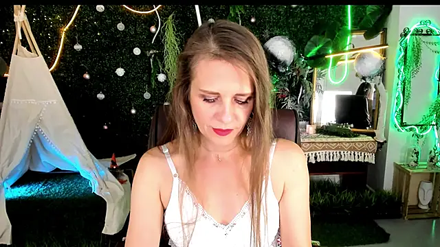 EmiliaBedy online show from June 2026 09:12:01 AM