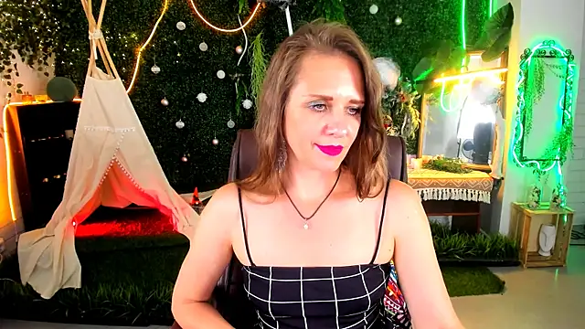 EmiliaBedy online show from July 2026 03:03:02 PM