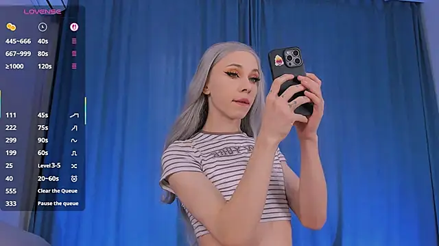 Shiny Jennifer online show from November 2025 06:02:02 AM