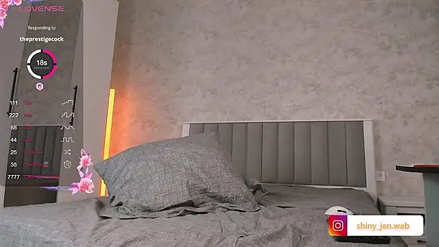 Shiny Jennifer online show from February 2026 05:02:01 PM