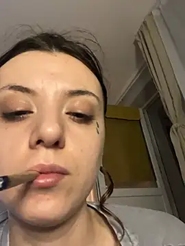 Snapshot of bunnythetailor chatting on February 2025 12:29:02 AM bunnythetailor online show from February 2025 12:29:02 AM