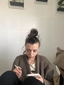 Snapshot of bunnythetailor chatting on February 2025 01:17:02 PM bunnythetailor online show from February 2025 01:17:02 PM