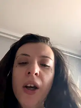 bunnythetailor online show from November 2025 01:43:01 PM