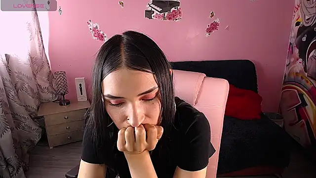 Sofii cutee online show from January 2025 06:18:01 PM