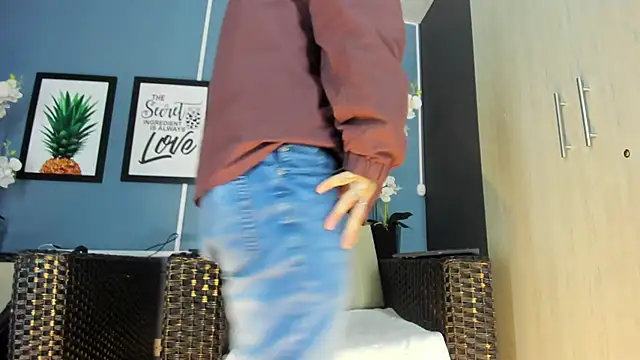 Snapshot of kaletattoo chatting on November 2025 11:03:01 AM kaletattoo online show from November 2025 11:03:01 AM