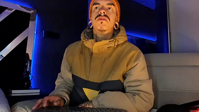 Snapshot of kaletattoo chatting on November 2025 11:13:02 AM kaletattoo online show from November 2025 11:13:02 AM