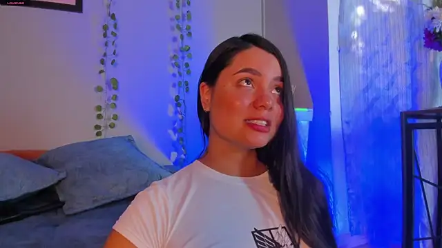 evaa greey online show from December 2025 08:07:02 PM