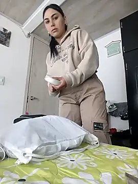 Snapshot of Ariana_rouse chatting on November 2025 07:57:01 PM Ariana rouse online show from November 2025 07:57:01 PM