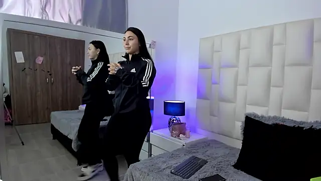 Snapshot of Ariana_rouse chatting on February 2026 04:58:02 PM Ariana rouse online show from February 2026 04:58:02 PM