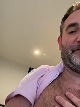 Snapshot of harrychest chatting on April 2026 03:39:01 PM harrychest online show from April 2026 03:39:01 PM